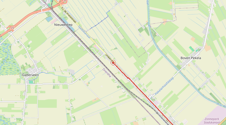 Kaart van de omgeving van de melding, met de kazerne die is gealarmeerd