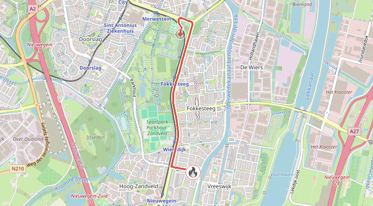 Kaart van de omgeving van de melding, met de kazerne die is gealarmeerd