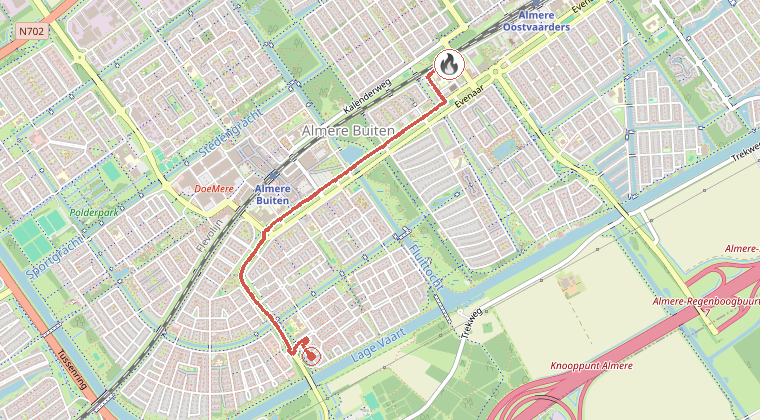 Kaart van de omgeving van de melding, met de kazerne die is gealarmeerd