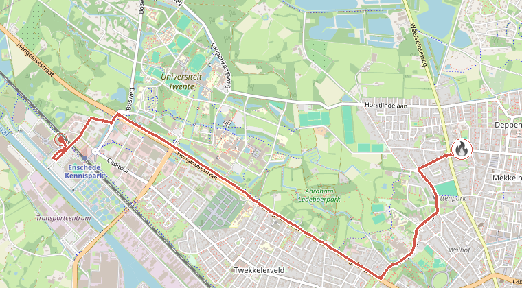 Kaart van de omgeving van de melding, met de kazerne die is gealarmeerd