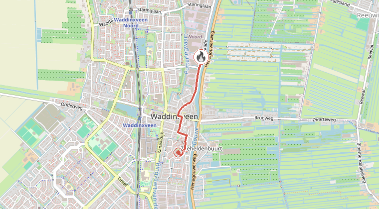 Kaart van de omgeving van de melding, met de kazerne die is gealarmeerd
