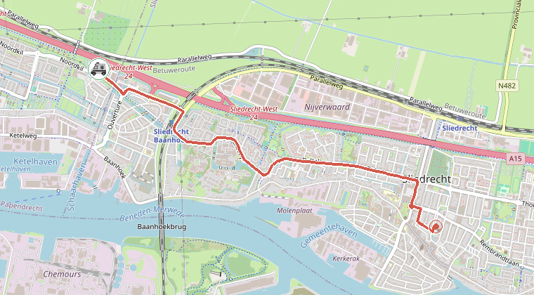 Kaart van de omgeving van de melding, met de kazerne die is gealarmeerd