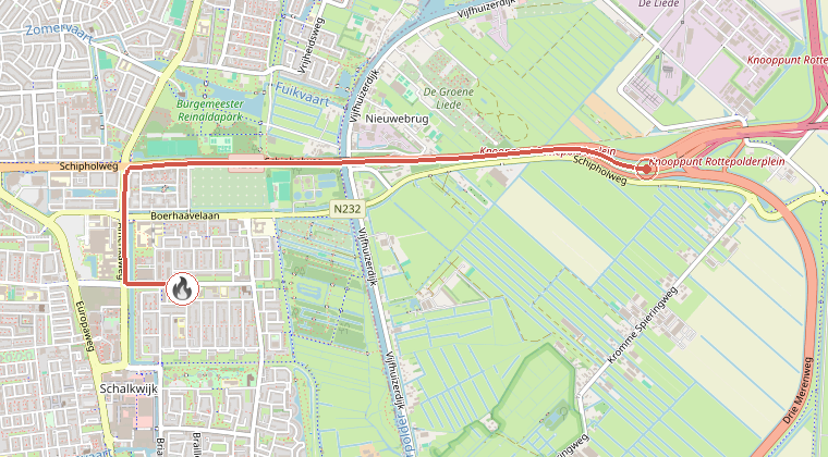 Kaart van de omgeving van de melding, met de kazerne die is gealarmeerd