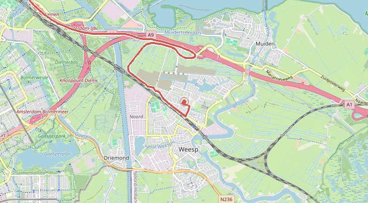 Kaart van de omgeving van de melding, met de kazerne die is gealarmeerd