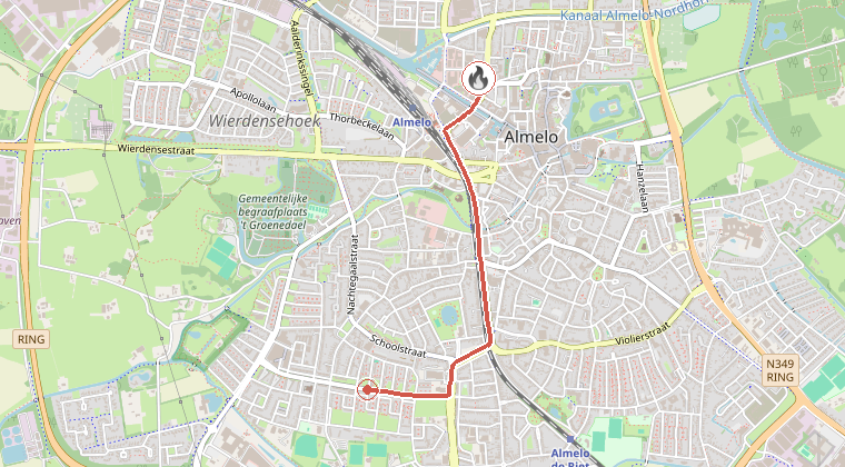 Kaart van de omgeving van de melding, met de kazerne die is gealarmeerd