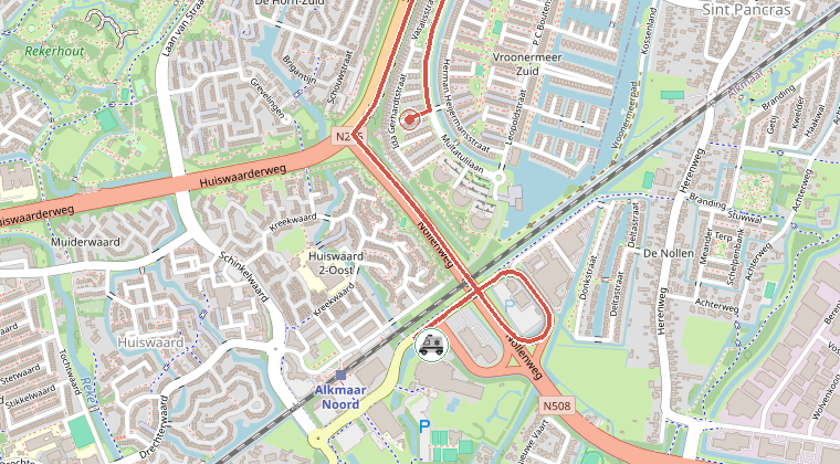 Kaart van de omgeving van de melding, met de kazerne die is gealarmeerd