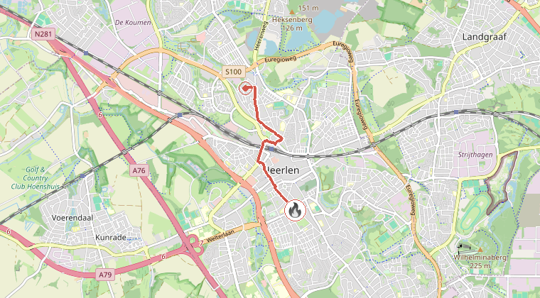 Kaart van de omgeving van de melding, met de kazerne die is gealarmeerd