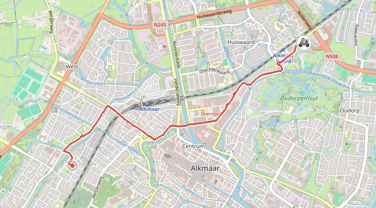 Kaart van de omgeving van de melding, met de kazerne die is gealarmeerd
