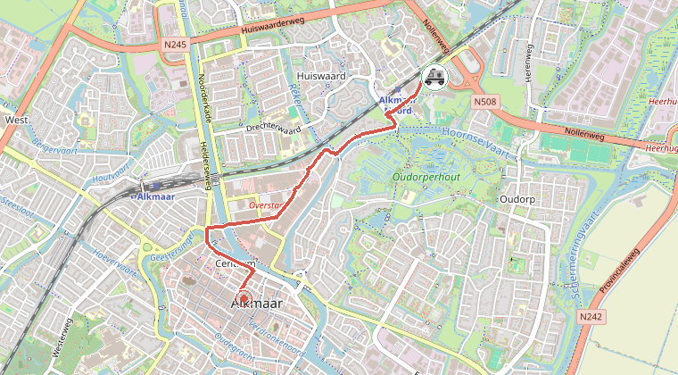 Kaart van de omgeving van de melding, met de kazerne die is gealarmeerd