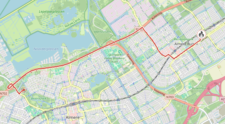Kaart van de omgeving van de melding, met de kazerne die is gealarmeerd