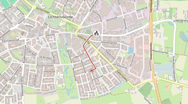 Kaart van de omgeving van de melding, met de kazerne die is gealarmeerd