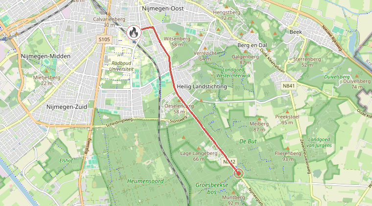Kaart van de omgeving van de melding, met de kazerne die is gealarmeerd