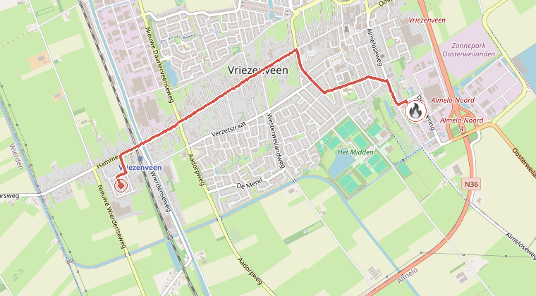 Kaart van de omgeving van de melding, met de kazerne die is gealarmeerd