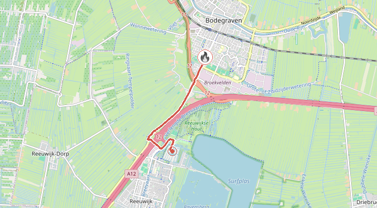 Kaart van de omgeving van de melding, met de kazerne die is gealarmeerd