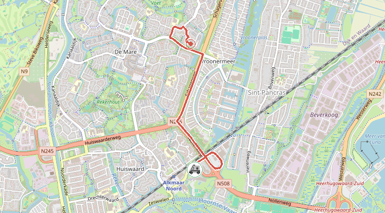 Kaart van de omgeving van de melding, met de kazerne die is gealarmeerd