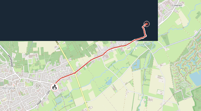 Kaart van de omgeving van de melding, met de kazerne die is gealarmeerd