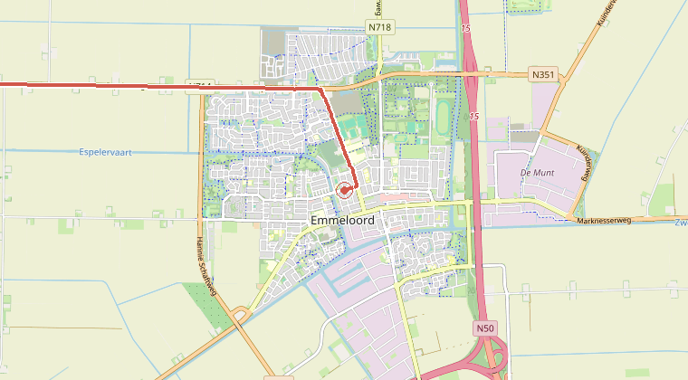 Kaart van de omgeving van de melding, met de kazerne die is gealarmeerd