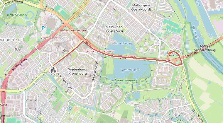 Kaart van de omgeving van de melding, met de kazerne die is gealarmeerd