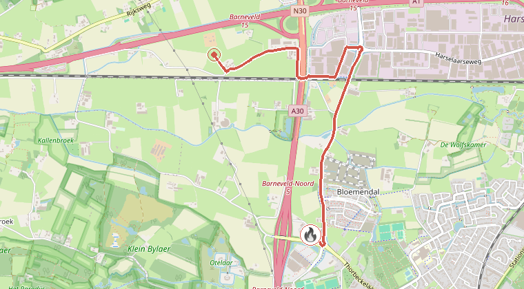 Kaart van de omgeving van de melding, met de kazerne die is gealarmeerd