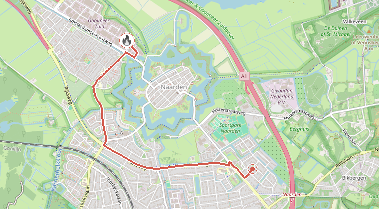 Kaart van de omgeving van de melding, met de kazerne die is gealarmeerd