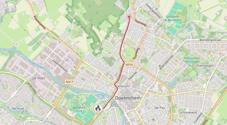 Kaart van de omgeving van de melding, met de kazerne die is gealarmeerd