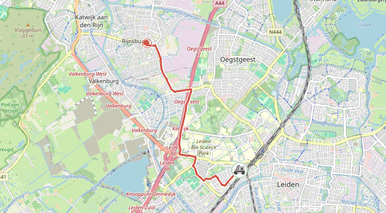 Kaart van de omgeving van de melding, met de kazerne die is gealarmeerd