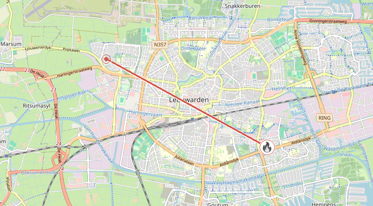 Kaart van de omgeving van de melding, met de kazerne die is gealarmeerd