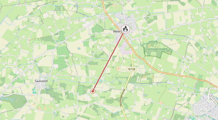 Kaart van de omgeving van de melding, met de kazerne die is gealarmeerd