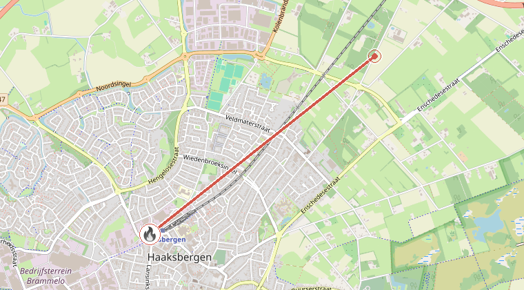 Kaart van de omgeving van de melding, met de kazerne die is gealarmeerd