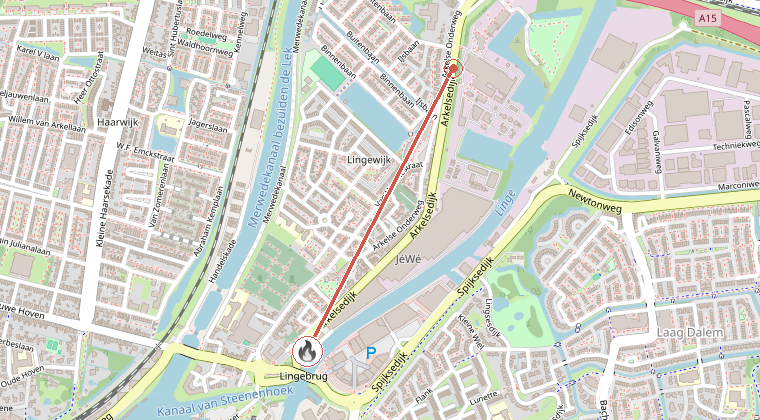 Kaart van de omgeving van de melding, met de kazerne die is gealarmeerd