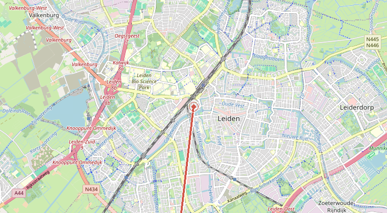 Kaart van de omgeving van de melding, met de kazerne die is gealarmeerd