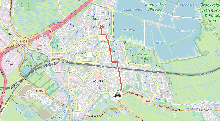 Kaart van de omgeving van de melding, met de kazerne die is gealarmeerd
