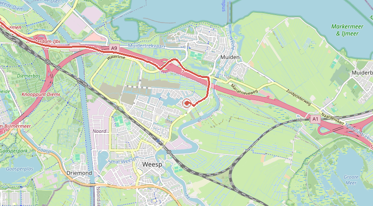 Kaart van de omgeving van de melding, met de kazerne die is gealarmeerd