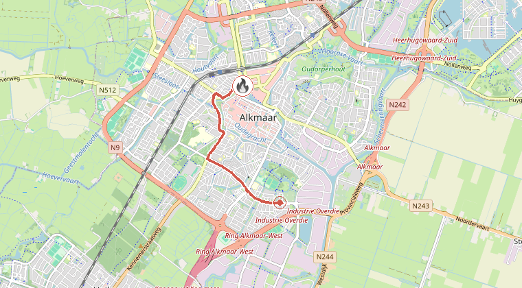 Kaart van de omgeving van de melding, met de kazerne die is gealarmeerd