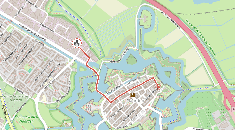 Kaart van de omgeving van de melding, met de kazerne die is gealarmeerd