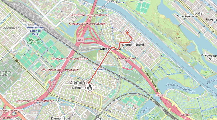 Kaart van de omgeving van de melding, met de kazerne die is gealarmeerd