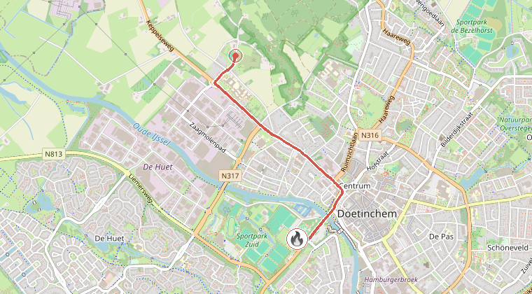 Kaart van de omgeving van de melding, met de kazerne die is gealarmeerd