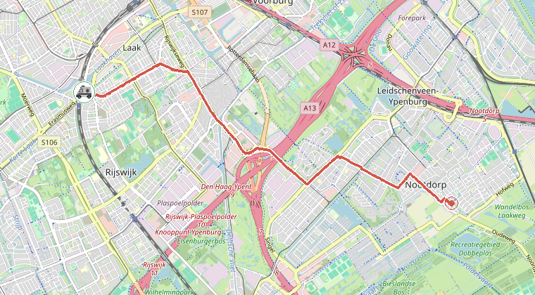 Kaart van de omgeving van de melding, met de kazerne die is gealarmeerd