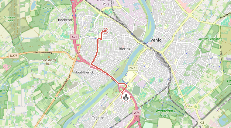 Kaart van de omgeving van de melding, met de kazerne die is gealarmeerd