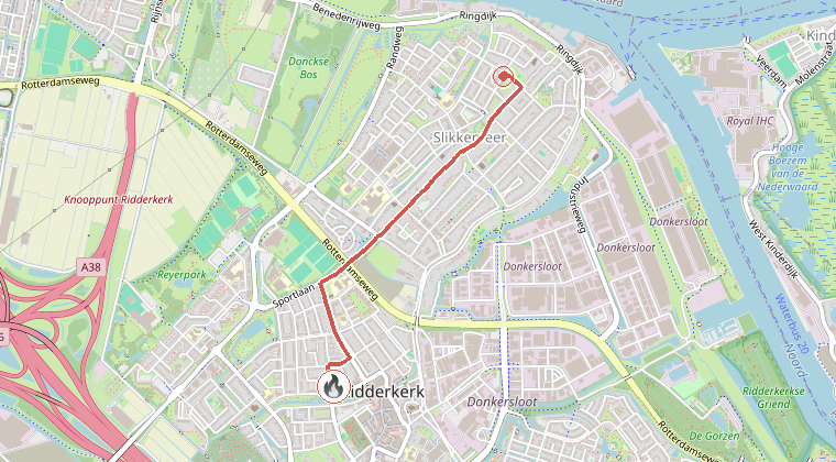 Kaart van de omgeving van de melding, met de kazerne die is gealarmeerd