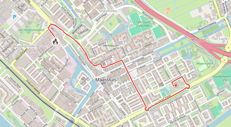 Kaart van de omgeving van de melding, met de kazerne die is gealarmeerd