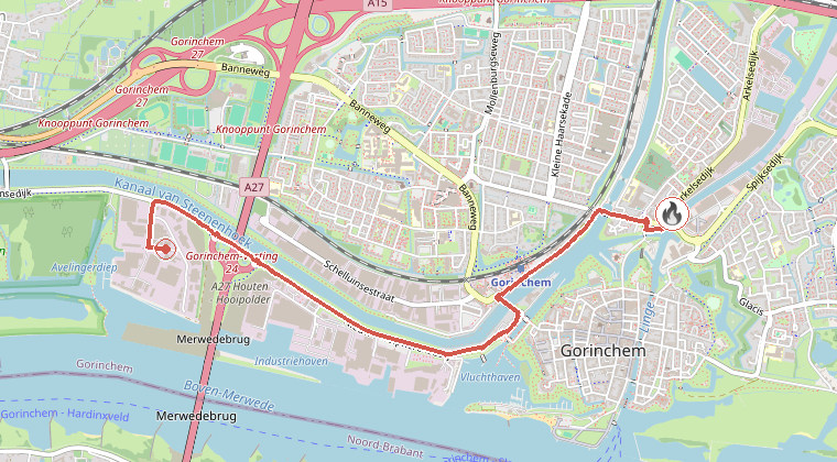 Kaart van de omgeving van de melding, met de kazerne die is gealarmeerd