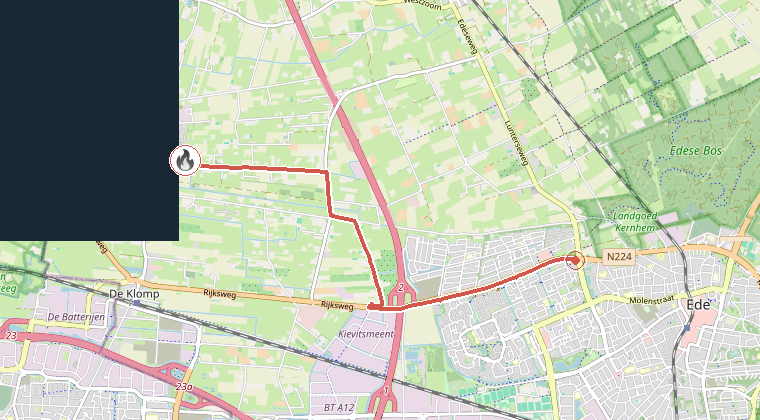 Kaart van de omgeving van de melding, met de kazerne die is gealarmeerd