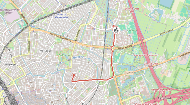 Kaart van de omgeving van de melding, met de kazerne die is gealarmeerd