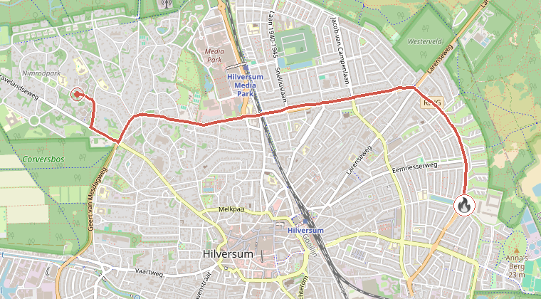 Kaart van de omgeving van de melding, met de kazerne die is gealarmeerd