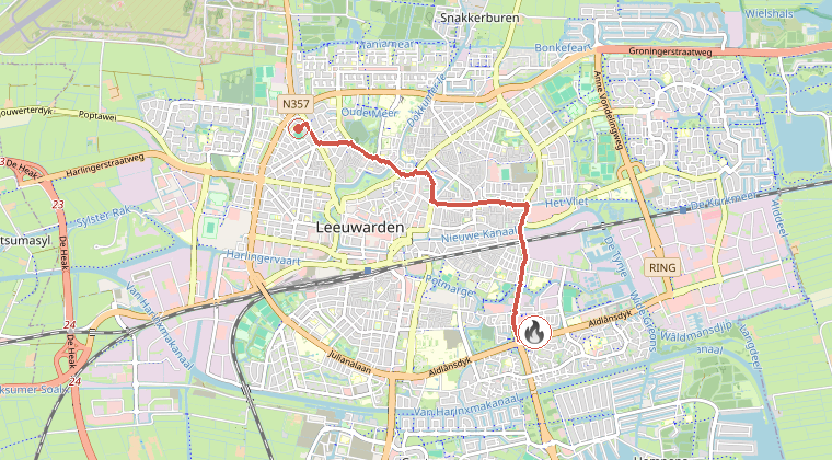 Kaart van de omgeving van de melding, met de kazerne die is gealarmeerd