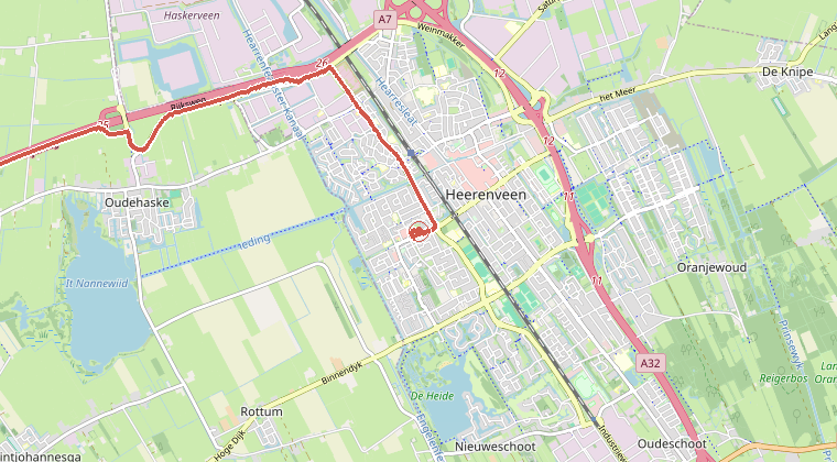 Kaart van de omgeving van de melding, met de kazerne die is gealarmeerd
