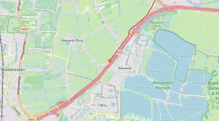 Kaart van de omgeving van de melding, met de kazerne die is gealarmeerd