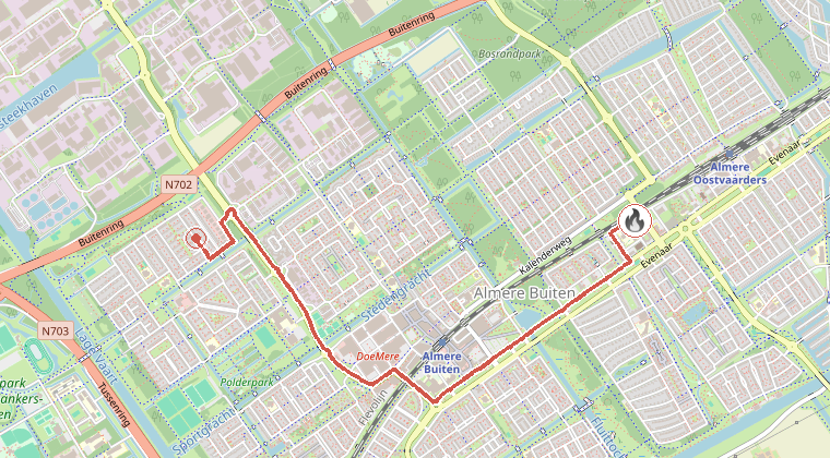 Kaart van de omgeving van de melding, met de kazerne die is gealarmeerd