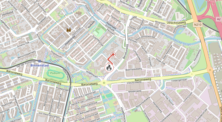 Kaart van de omgeving van de melding, met de kazerne die is gealarmeerd